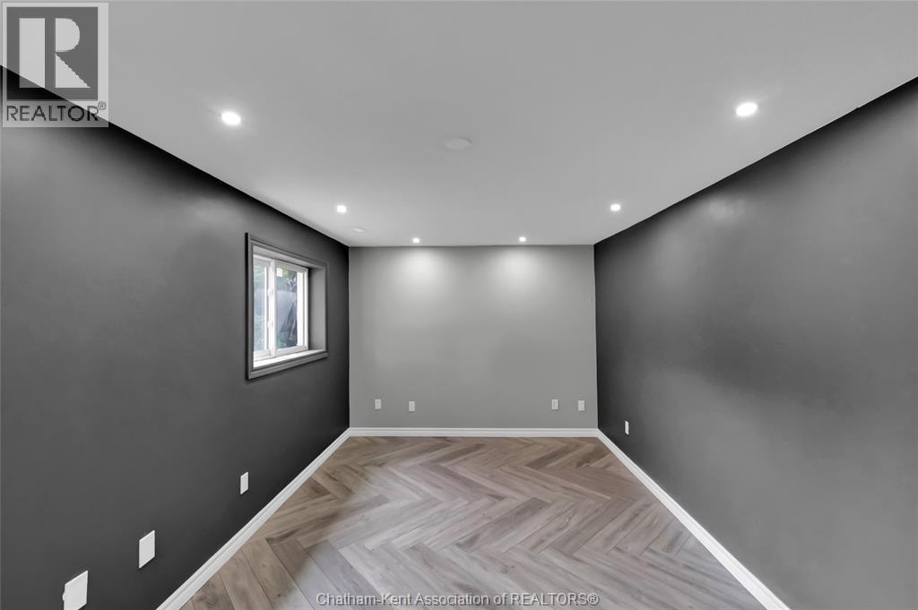 74 CHESTNUT DRIVE - 21