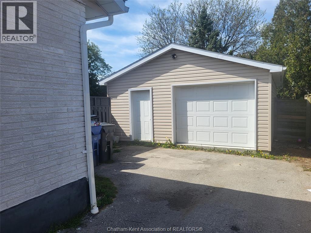 74 CHESTNUT DRIVE - 26