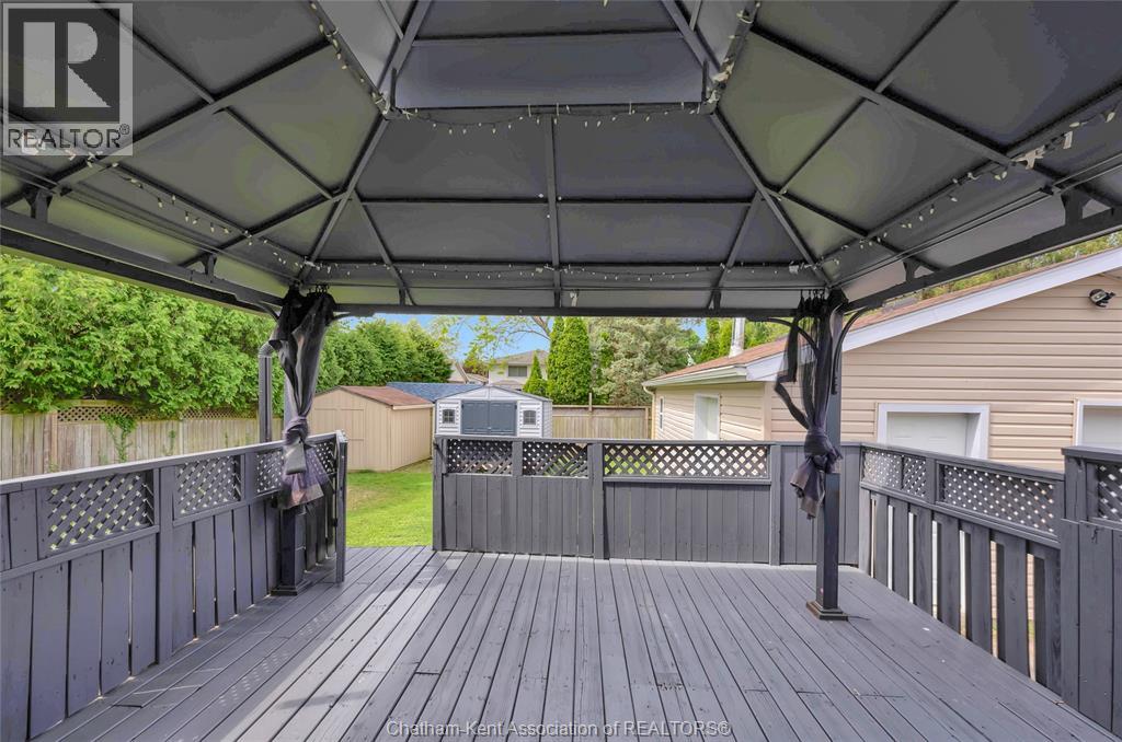 74 CHESTNUT DRIVE - 24
