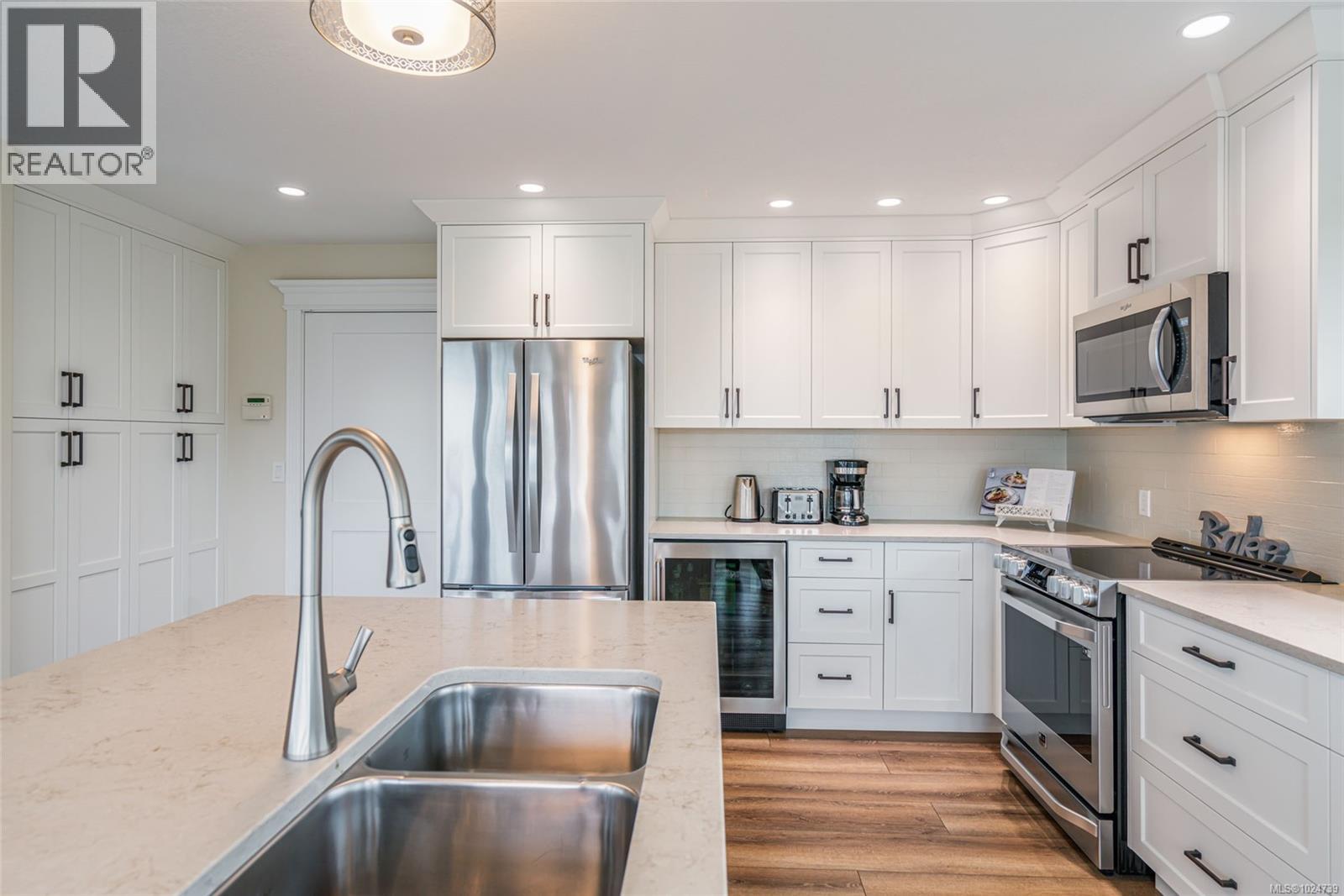 3419 Redden Rd, Nanoose Bay