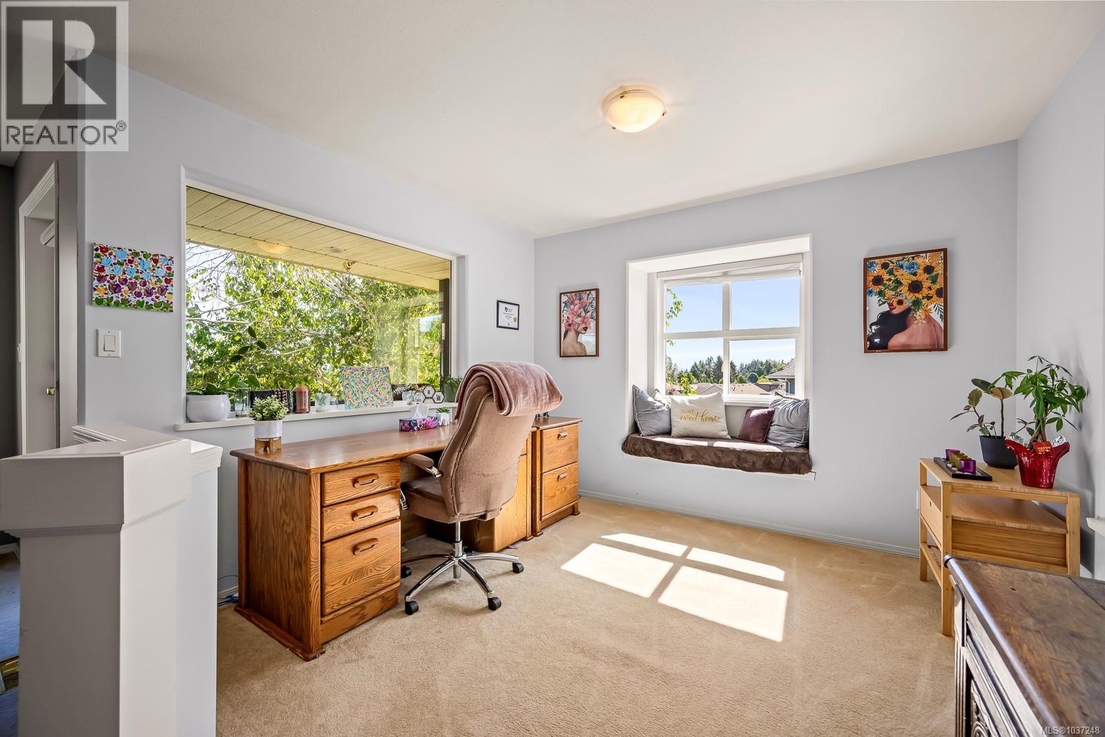 678 Nelson Rd, Campbell River