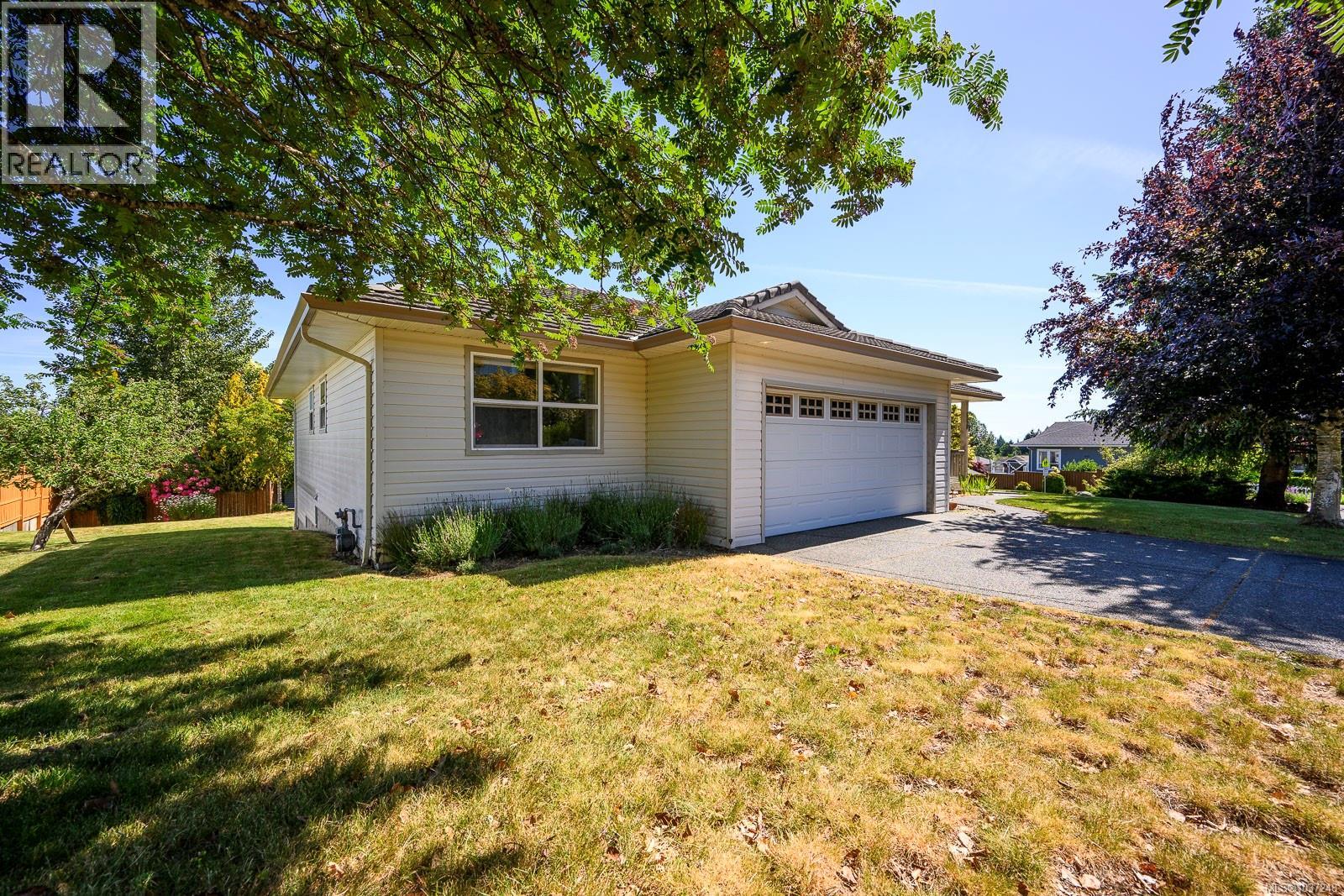 678 Nelson Rd, Campbell River