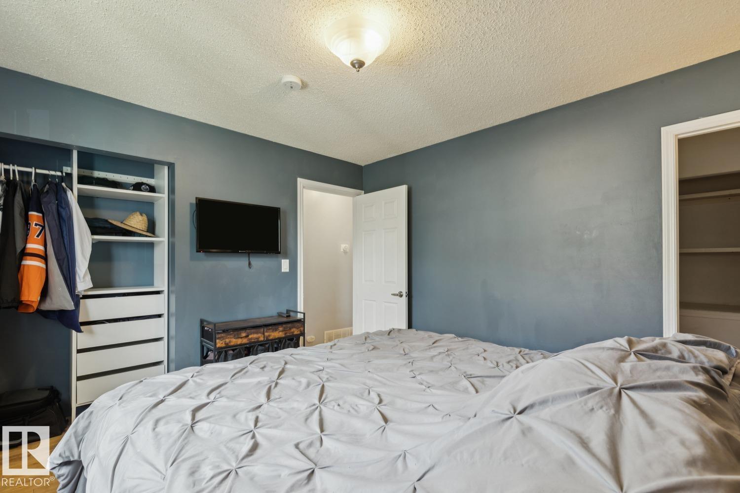 1871 45 ST NW NW - 20