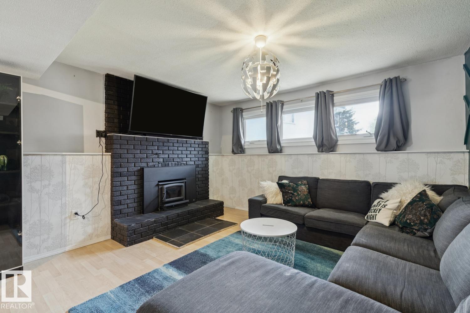 1871 45 ST NW NW - 27