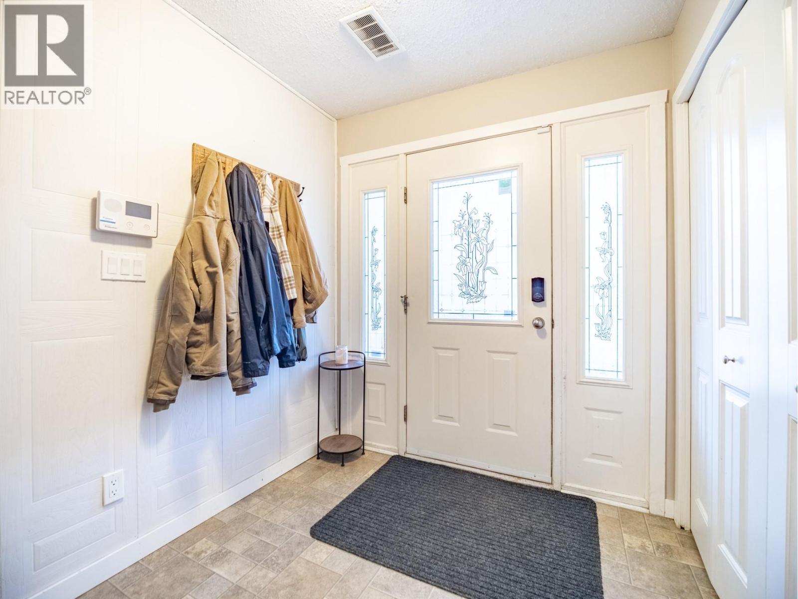 588 DURANGO Drive, Kamloops
