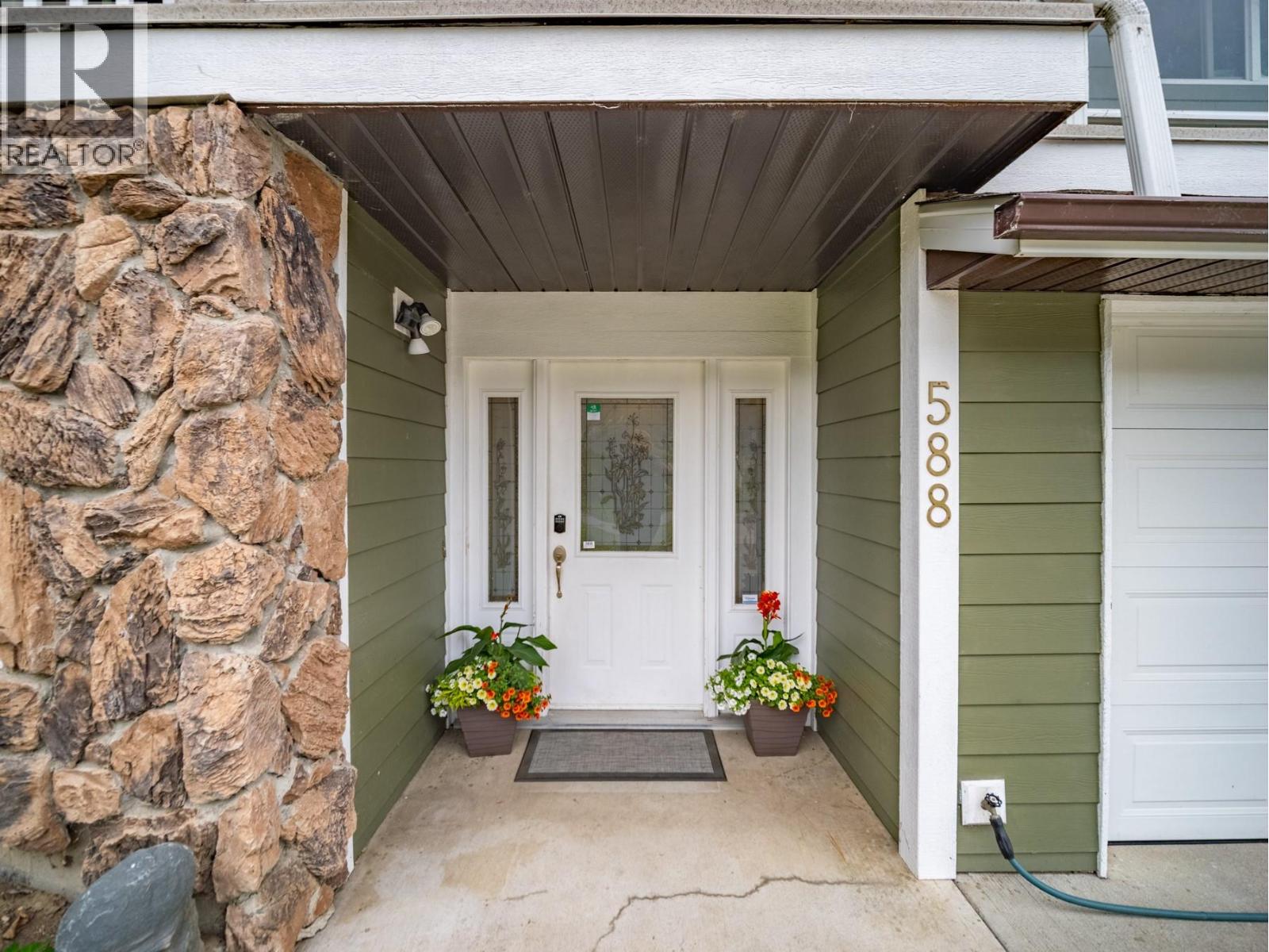 588 DURANGO Drive, Kamloops