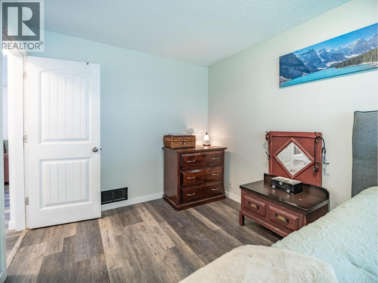 588 DURANGO Drive, Kamloops