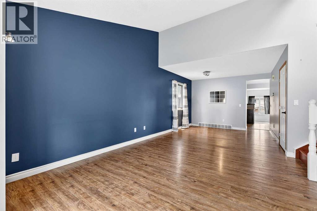 32 Millrise Crescent SW - 4