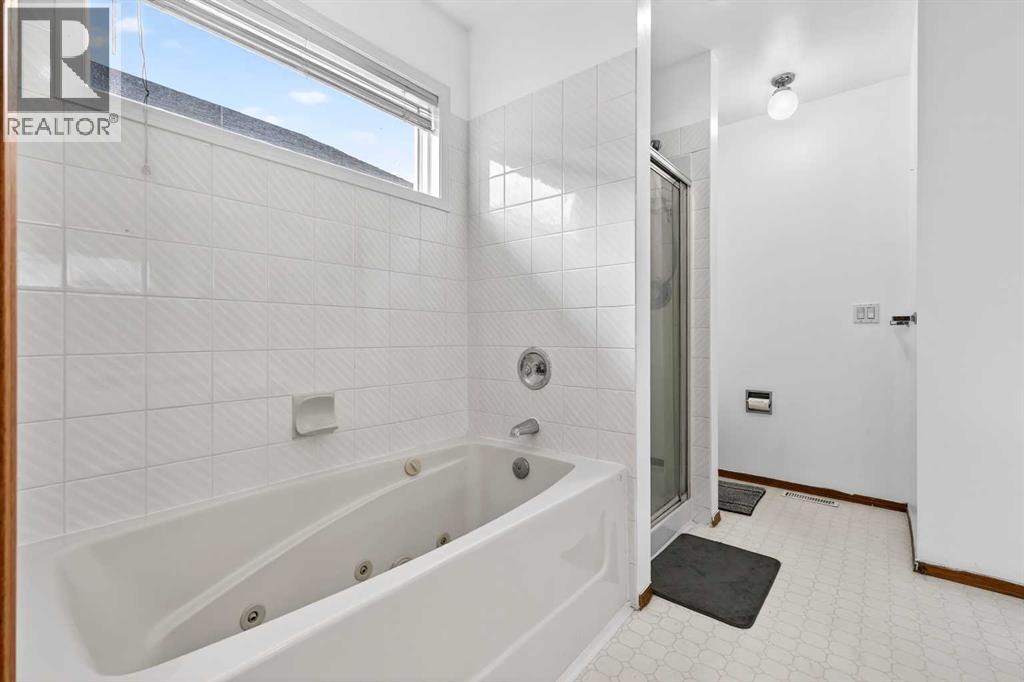 32 Millrise Crescent SW - 28
