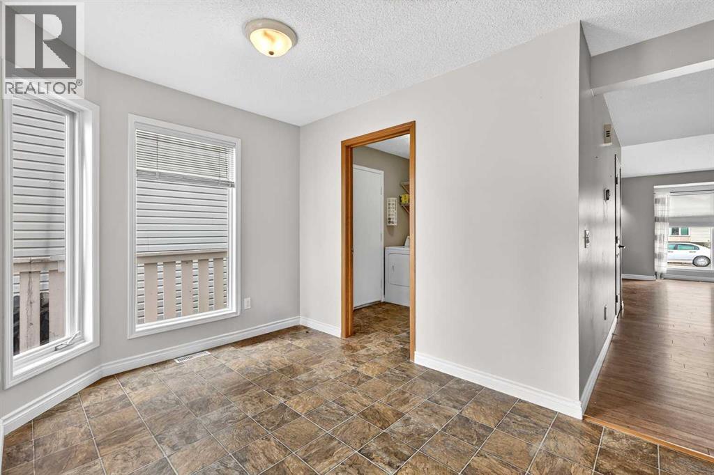 32 Millrise Crescent SW - 18