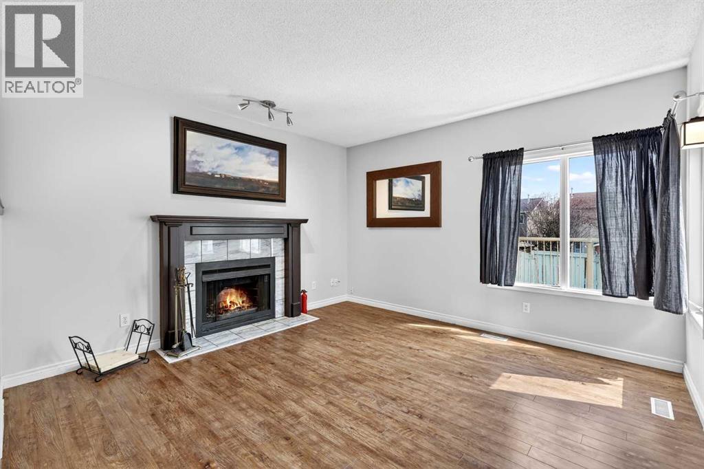 32 Millrise Crescent SW - 20