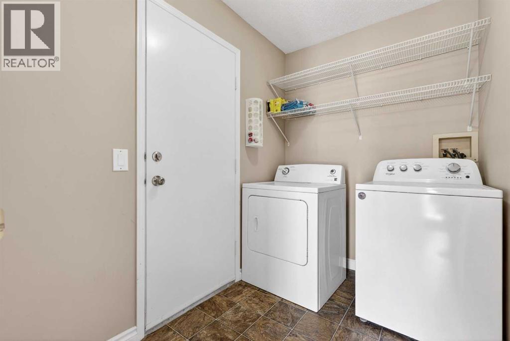 32 Millrise Crescent SW - 23