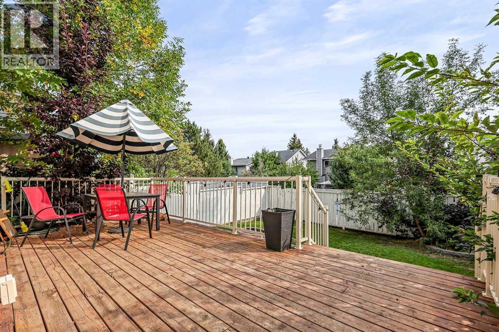 32 Millrise Crescent SW - 39