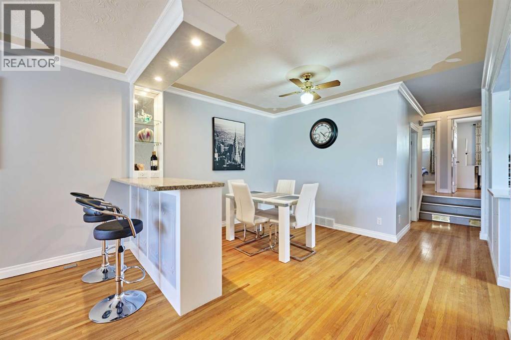 812A 69 Avenue SW - 11
