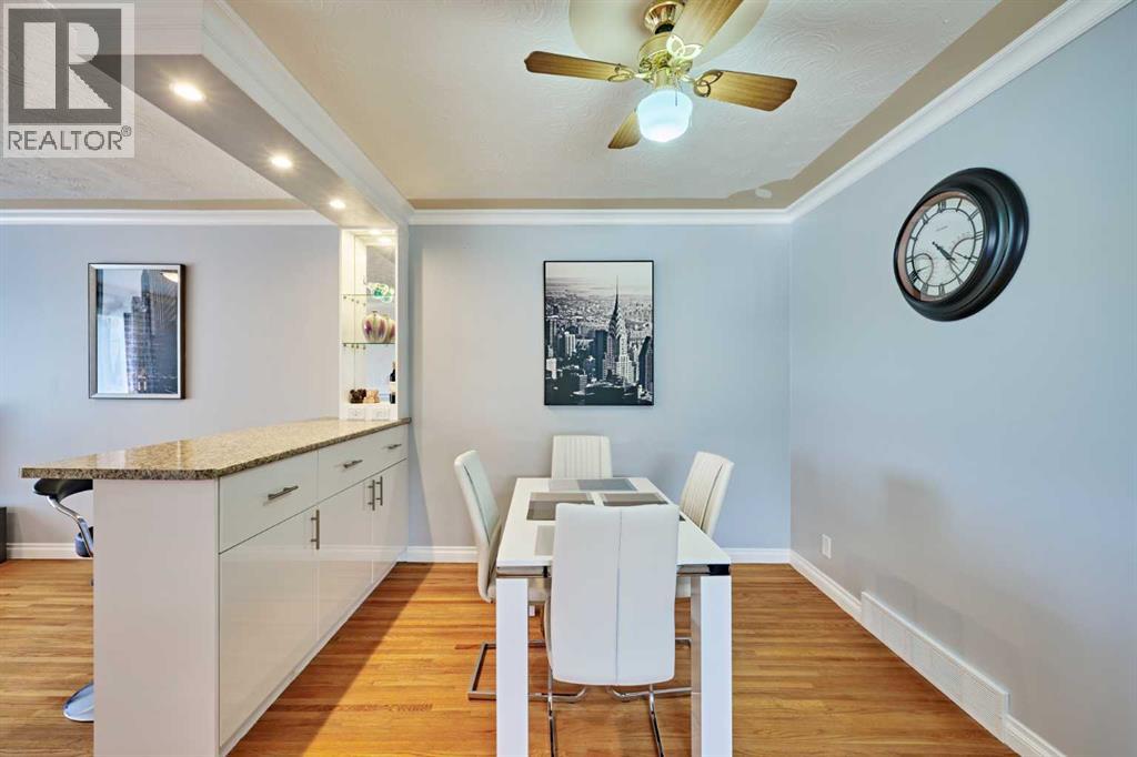 812A 69 Avenue SW - 12