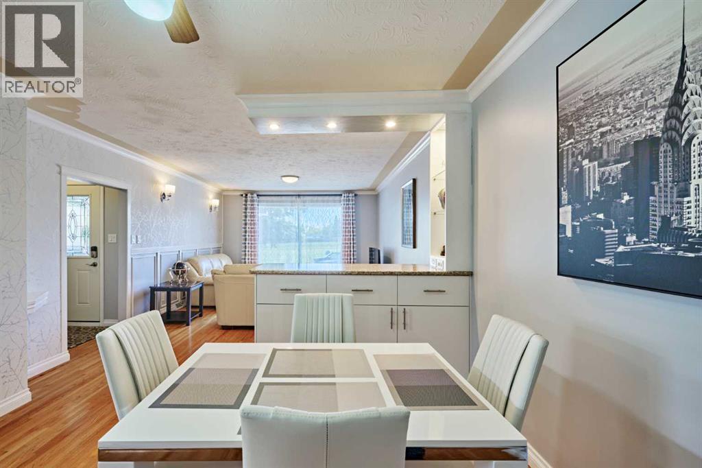 812A 69 Avenue SW - 14