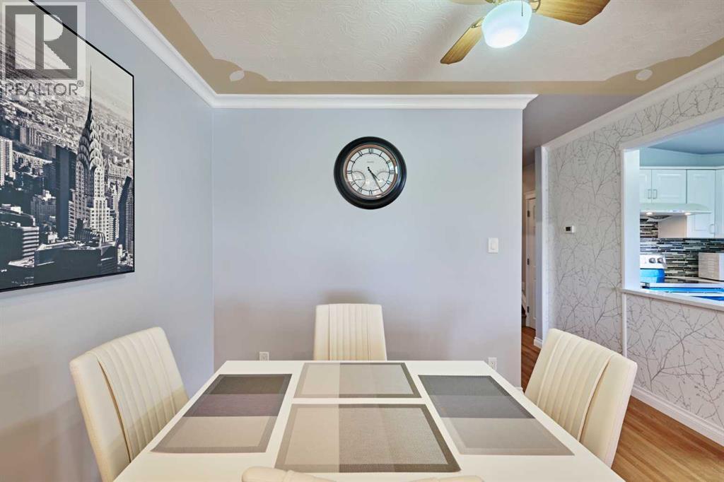 812A 69 Avenue SW - 15