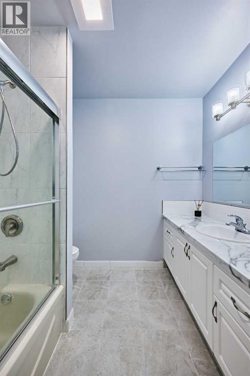 812A 69 Avenue SW - 20