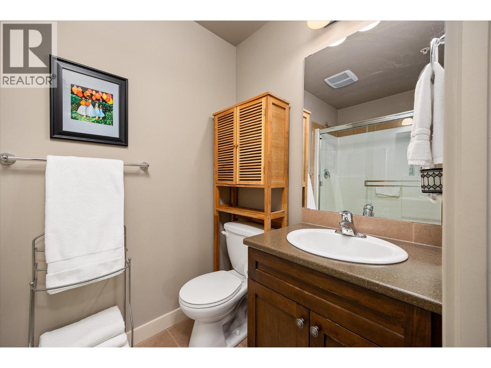 #403 2070 Boucherie Road - 32