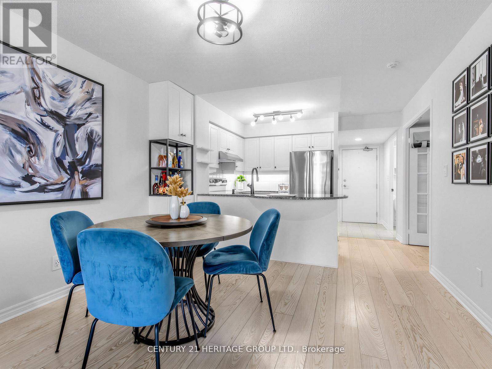 #703 8 REAN DRIVE - 14
