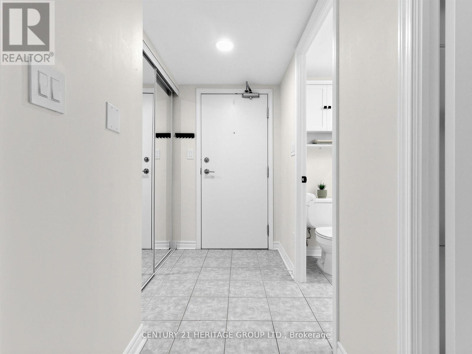 #703 8 REAN DRIVE - Image 3