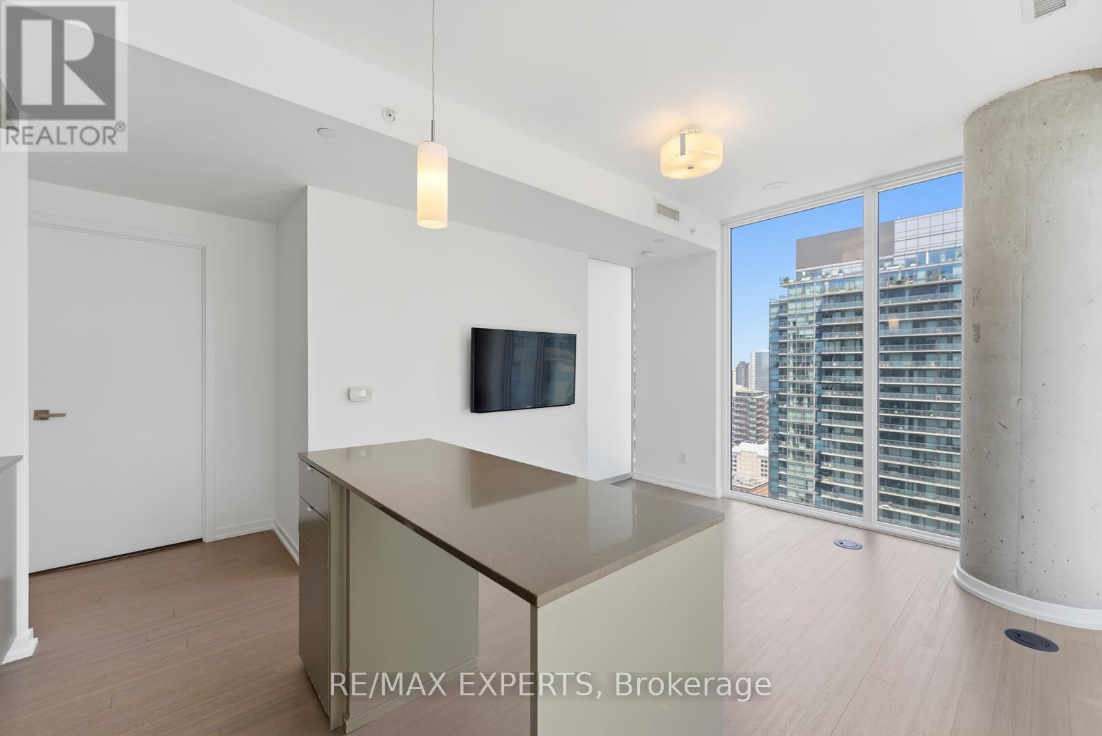 #3606 101 PETER STREET - 5