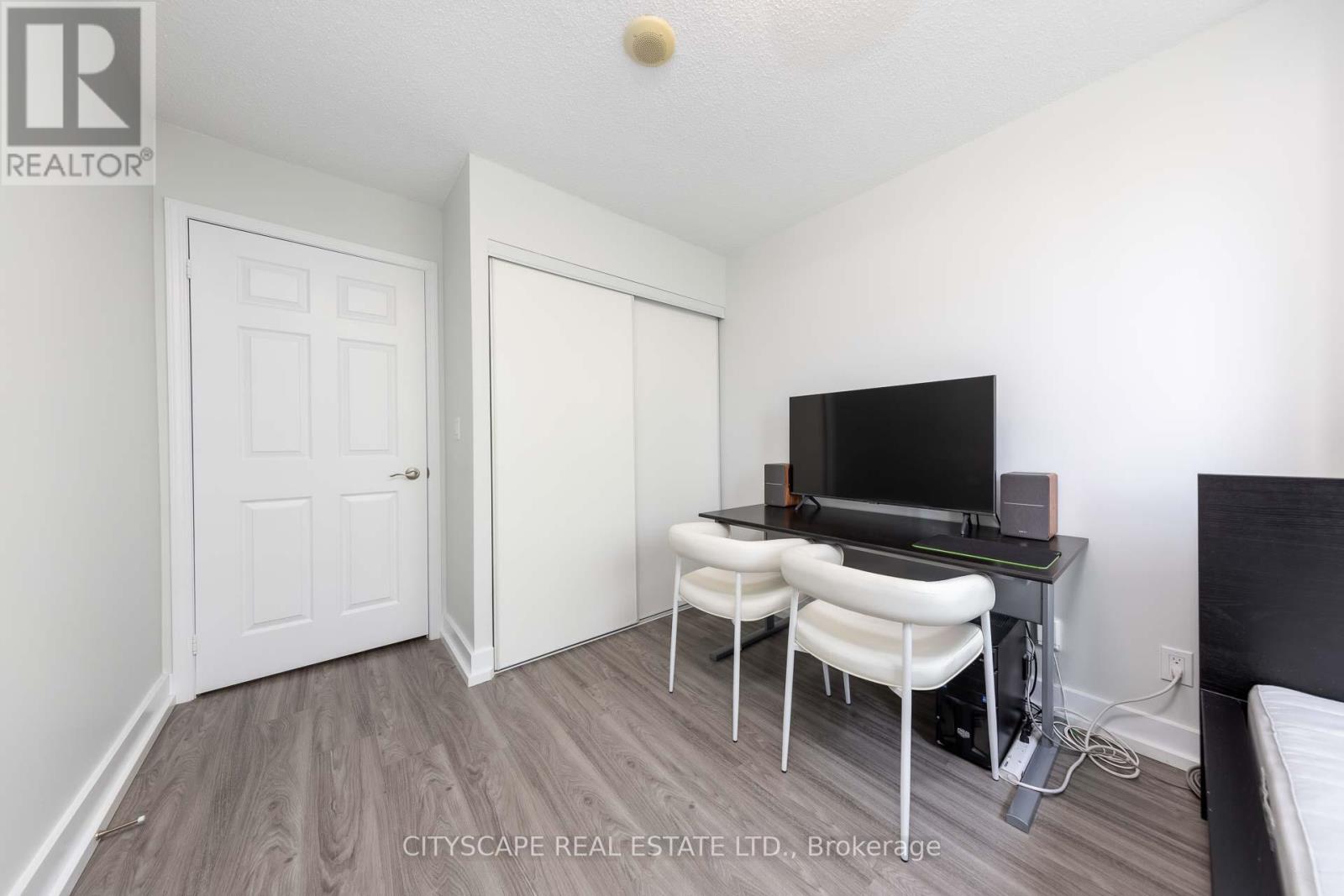 #609 5940 YONGE STREET - 6