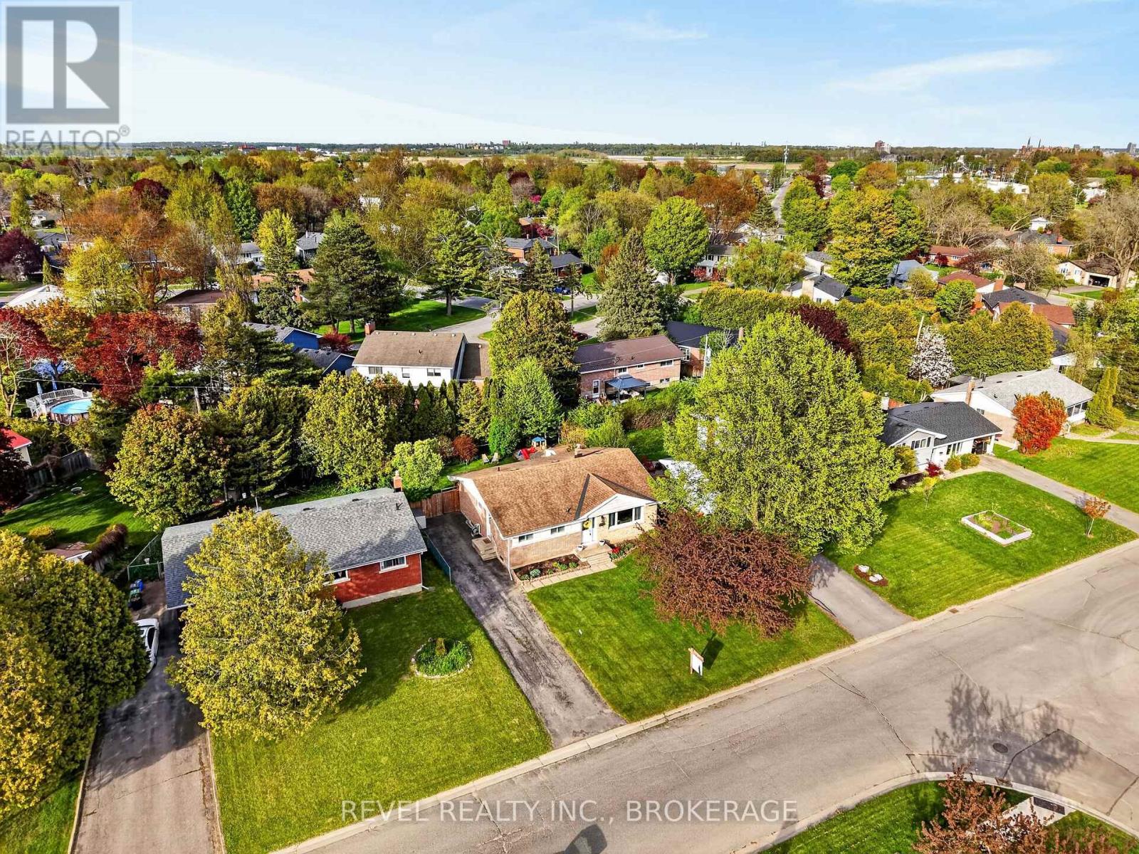 136 BRAEMAR ROAD - 44