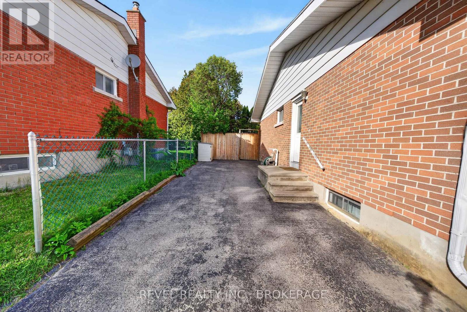 136 BRAEMAR ROAD - 5