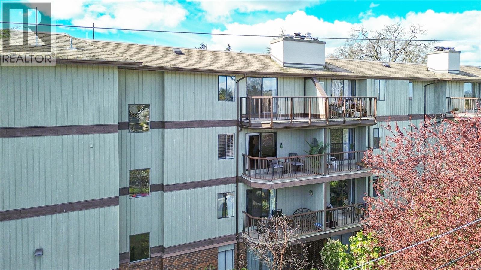 312 1655 Begbie Street, Victoria