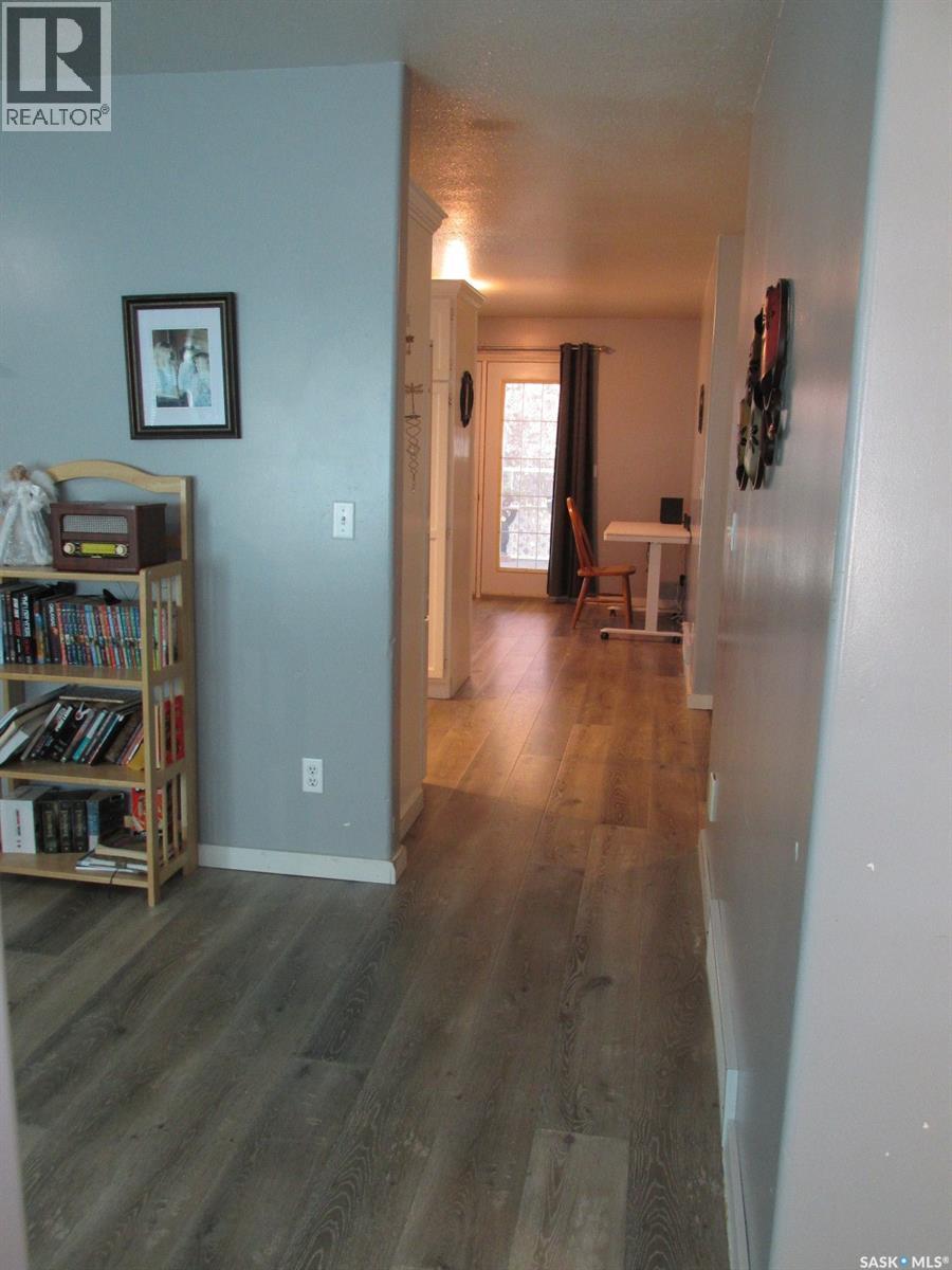 613 9th AVENUE W - 9