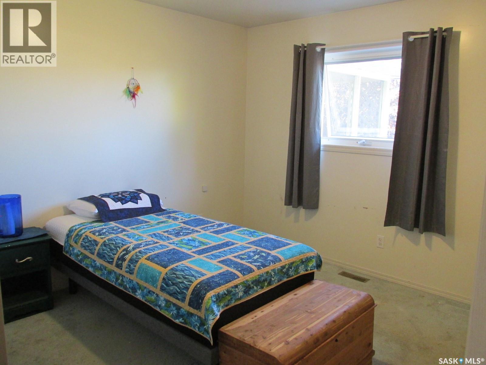 613 9th AVENUE W - 22