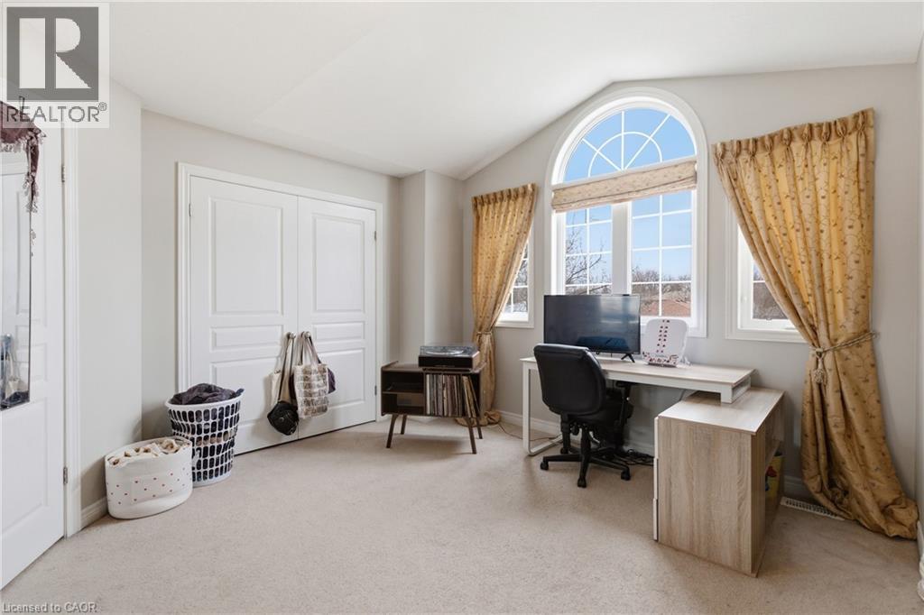 84 DUNCAIRN Crescent - 38