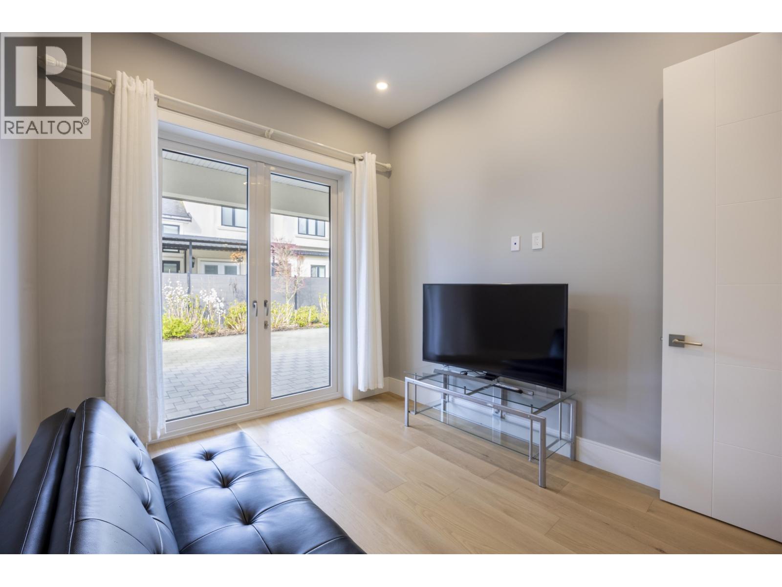 5 Bed, 4 Bath House for Sale in Richmond – 3311 SPRINGFORD AVENUE, Richmond - Image 20