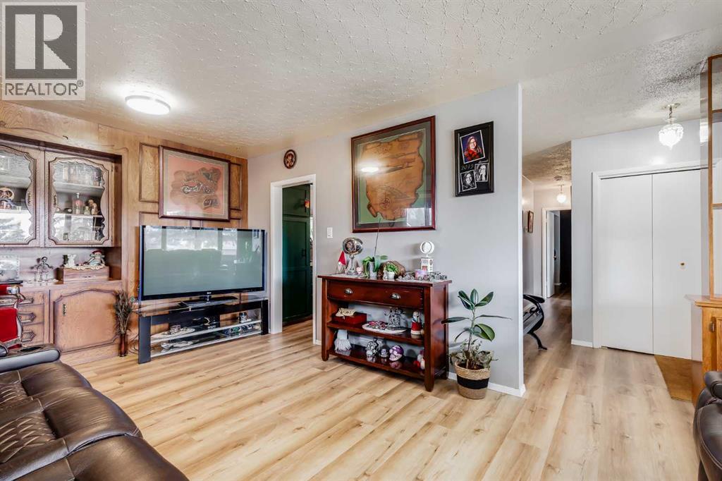 2021 38 Street SE - 5