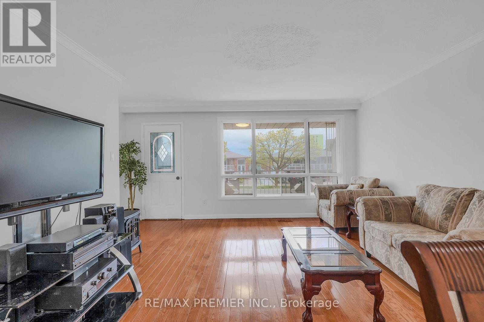 55 FIRGROVE CRESCENT - 10