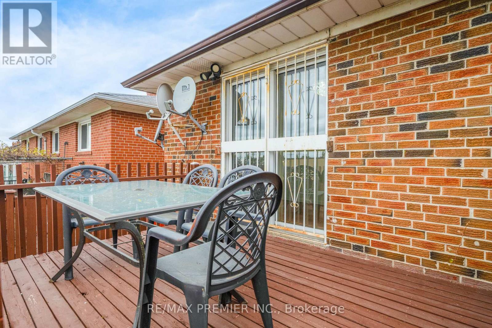 55 FIRGROVE CRESCENT - 31