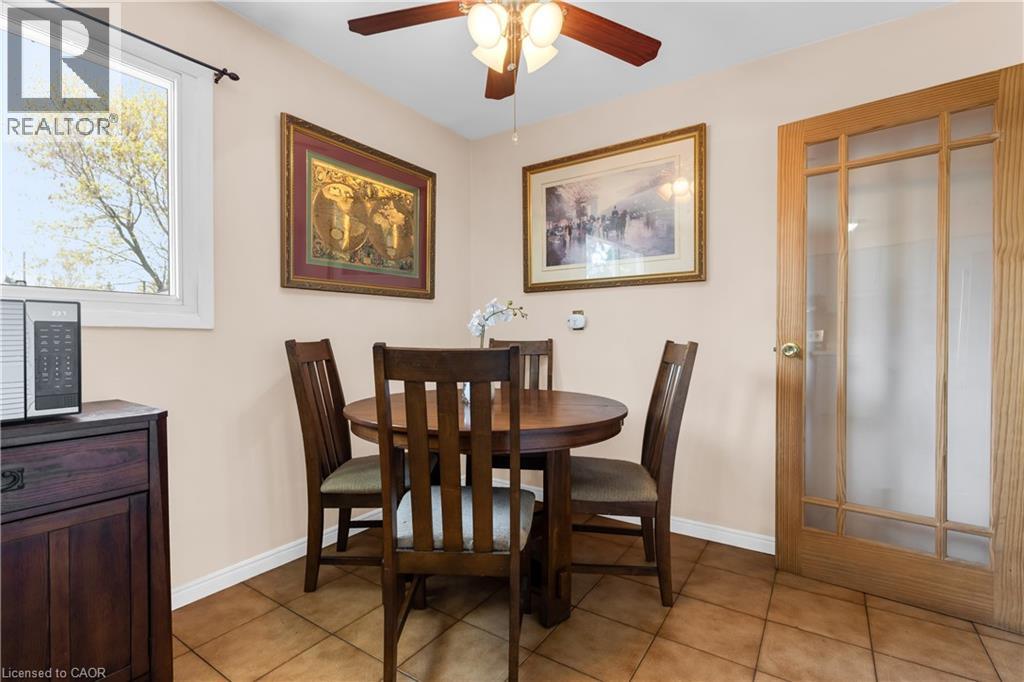 102 BERKINDALE Drive - 13