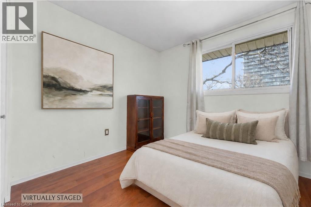 102 BERKINDALE Drive - 21