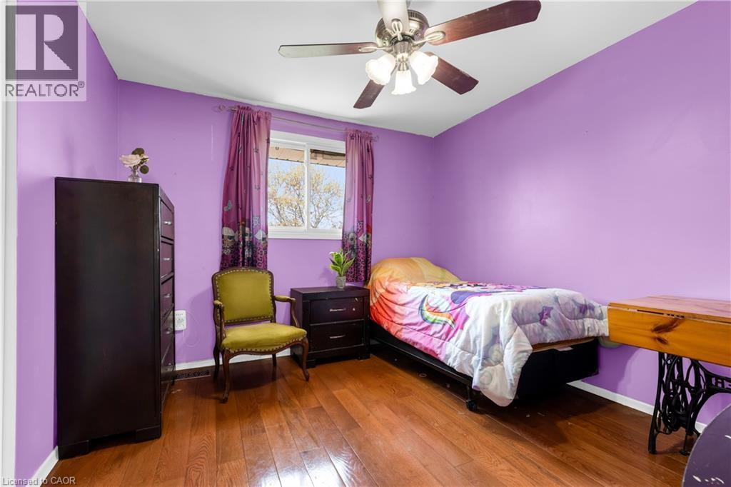 102 BERKINDALE Drive - 26