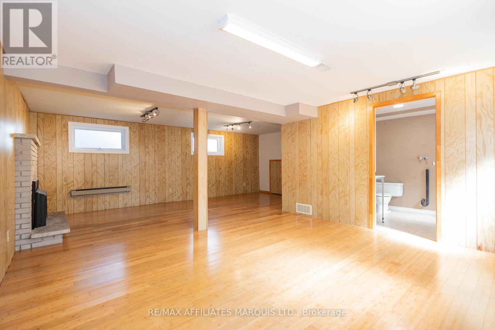 1849 DEWHURST AVENUE - 24
