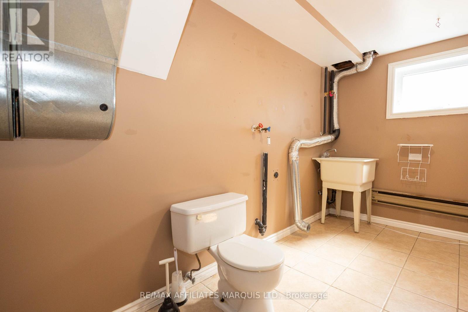 1849 DEWHURST AVENUE - 25