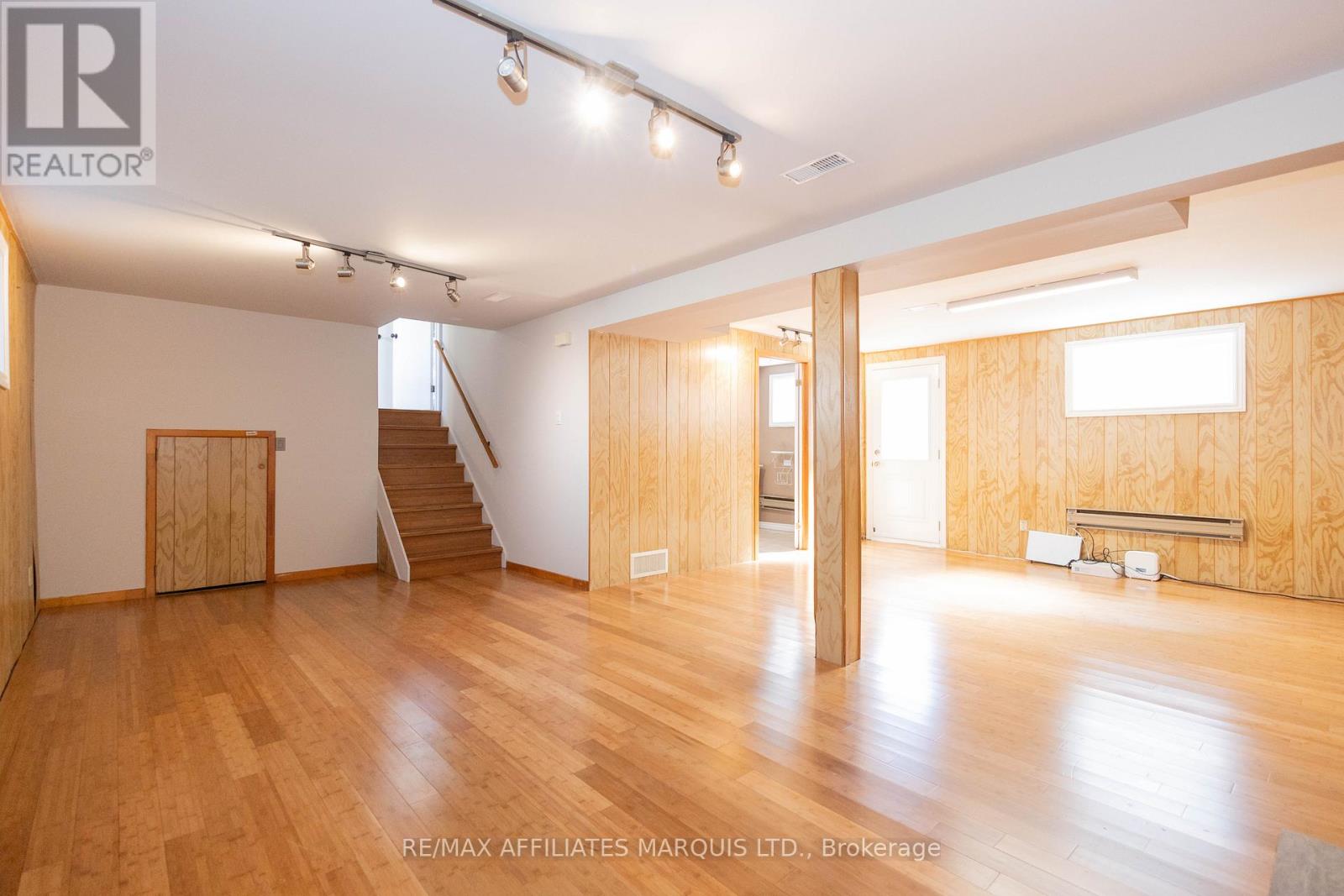 1849 DEWHURST AVENUE - 26