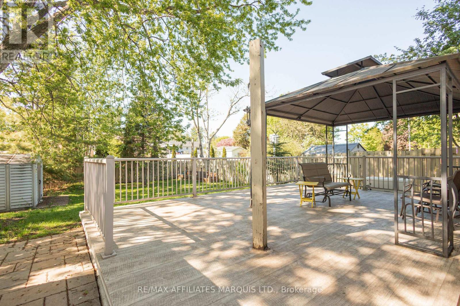 1849 DEWHURST AVENUE - 30
