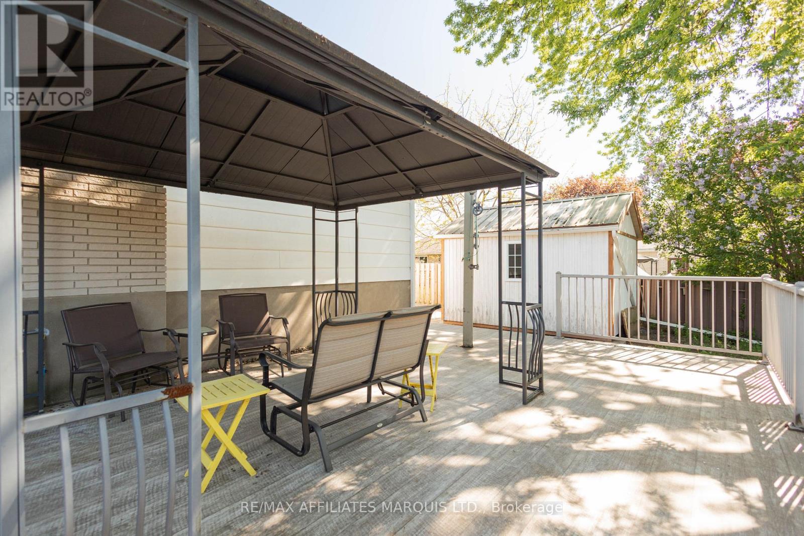 1849 DEWHURST AVENUE - 33