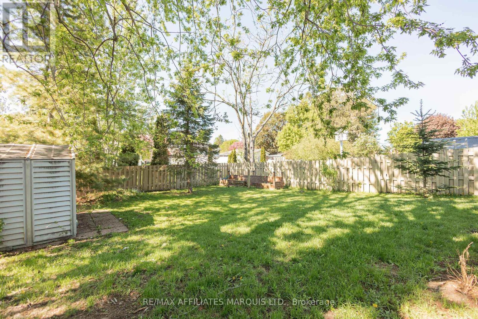 1849 DEWHURST AVENUE - 36