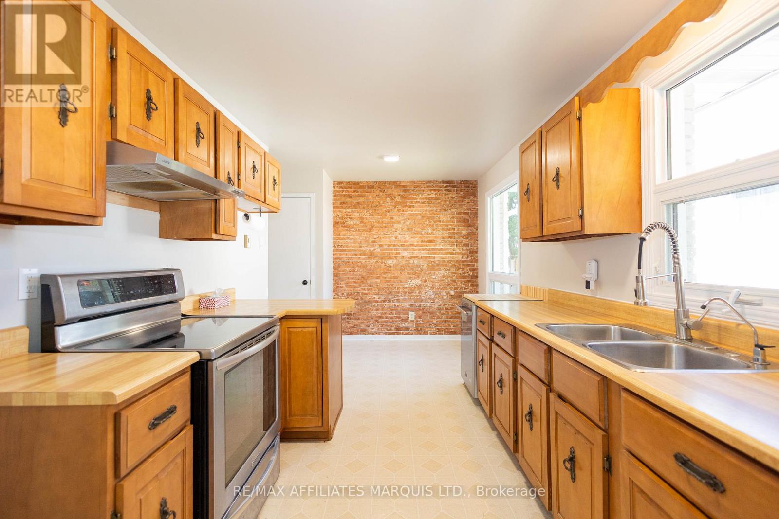 1849 DEWHURST AVENUE - 8