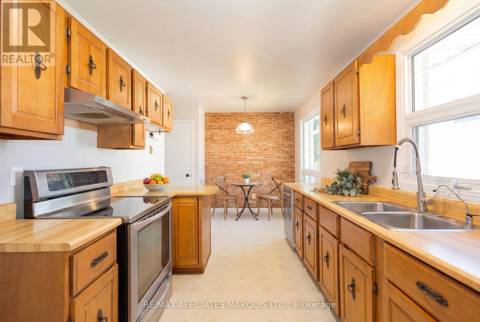 1849 DEWHURST AVENUE - 9