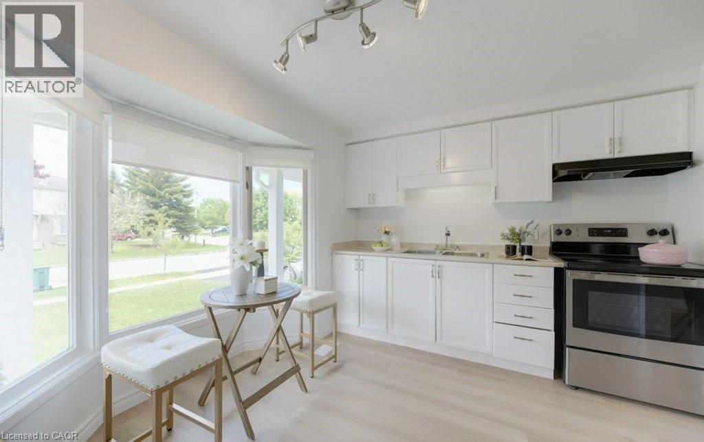 #B 603 PINEROW Crescent - 8
