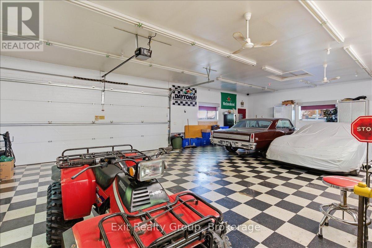 919 COOK ROAD - 40